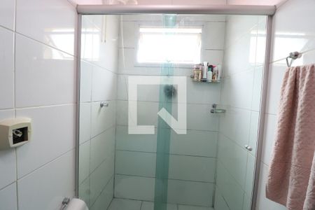 Banheiro do Quarto 3 de apartamento para alugar com 3 quartos, 80m² em Santa Mônica, Uberlândia