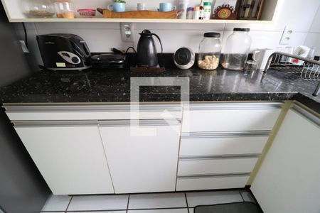 Cozinha de apartamento para alugar com 3 quartos, 80m² em Santa Mônica, Uberlândia