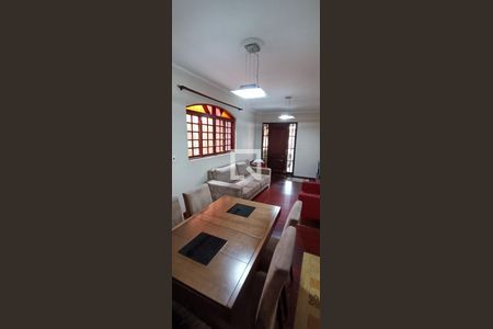 Sala de casa à venda com 3 quartos, 128m² em Jardim Monte Kemel, São Paulo