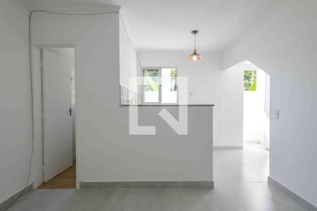 Sala de kitnet/studio para alugar com 1 quarto, 30m² em Recreio dos Bandeirantes, Rio de Janeiro