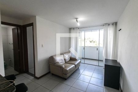 Sala de apartamento para alugar com 1 quarto, 53m² em Stiep, Salvador