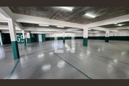 Garagem de apartamento à venda com 2 quartos, 68m² em Jardim do Lago, Jundiaí