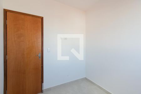 Quarto 2 de apartamento para alugar com 2 quartos, 49m² em Cidade Líder, São Paulo