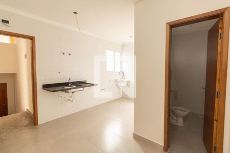 Cozinha e Área de Serviço de apartamento para alugar com 1 quarto, 52m² em Vila Isolina Mazzei, São Paulo