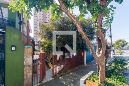 Fachada de casa à venda com 2 quartos, 220m² em Vila Prudente, São Paulo