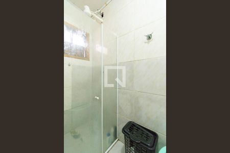 Banheiro de casa à venda com 2 quartos, 100m² em Olaria, Canoas