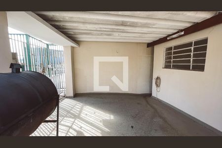 Garagem de casa à venda com 3 quartos, 239m² em Jardim Paraíso, São Paulo