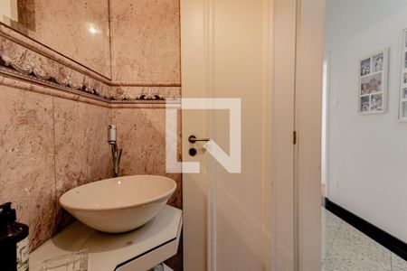 Lavabo de apartamento à venda com 5 quartos, 270m² em Copacabana, Rio de Janeiro