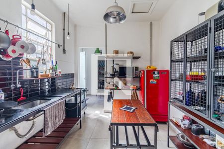 Cozinha de casa para alugar com 2 quartos, 130m² em Pinheiros, São Paulo
