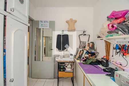 Quarto 1 de apartamento à venda com 2 quartos, 42m² em Sarandi, Porto Alegre