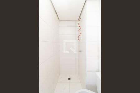 Banheiro de apartamento à venda com 2 quartos, 39m² em Vila Mazzei, São Paulo