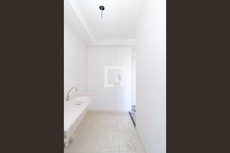 Cozinha de apartamento à venda com 2 quartos, 39m² em Vila Mazzei, São Paulo