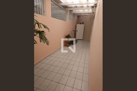 Área Externa de casa à venda com 2 quartos, 159m² em Vila Arapua, São Paulo