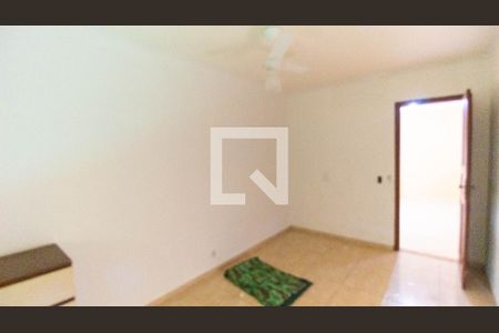 Quarto  de casa à venda com 3 quartos, 680m² em Itaipu, Niterói