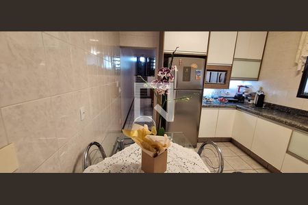 Cozinha de casa à venda com 4 quartos, 282m² em Parque das Nações, Santo André