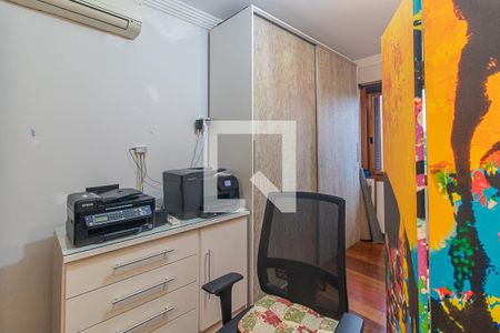 Quarto 1 de casa de condomínio à venda com 3 quartos, 382m² em Cristal, Porto Alegre