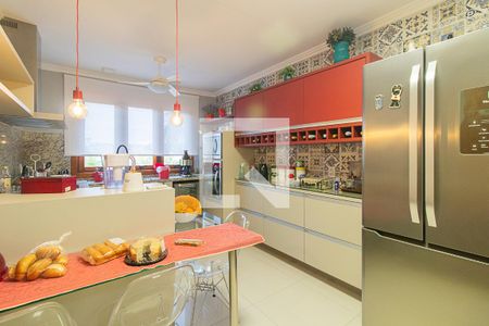 Cozinha de casa de condomínio à venda com 3 quartos, 382m² em Cristal, Porto Alegre