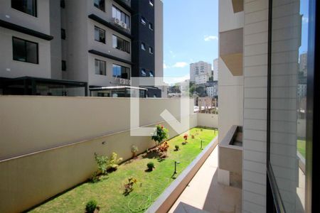 Vista de apartamento à venda com 4 quartos, 135m² em Serra, Belo Horizonte