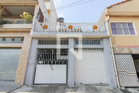 Fachada de casa à venda com 3 quartos, 320m² em Jardim Moreira, Guarulhos