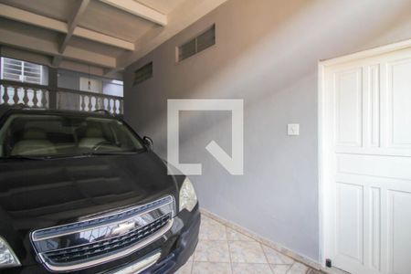 Garagem de casa à venda com 3 quartos, 320m² em Jardim Moreira, Guarulhos
