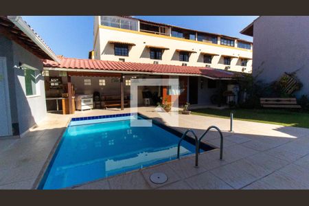 Área  Externa de casa à venda com 3 quartos, 490m² em Camboinhas, Niterói