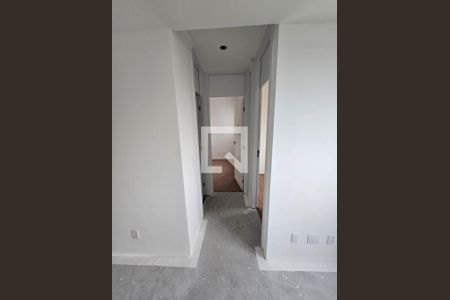 Corredor de apartamento à venda com 2 quartos, 58m² em Taquara, Rio de Janeiro