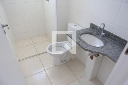 Banheiro Social de apartamento à venda com 2 quartos, 52m² em Novo Riacho, Contagem