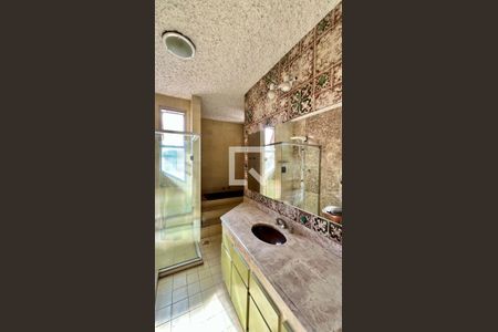 Banheiro de apartamento à venda com 4 quartos, 380m² em Santa Lúcia, Belo Horizonte