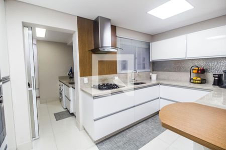 Cozinha de apartamento para alugar com 3 quartos, 243m² em Alphaville Industrial, Barueri