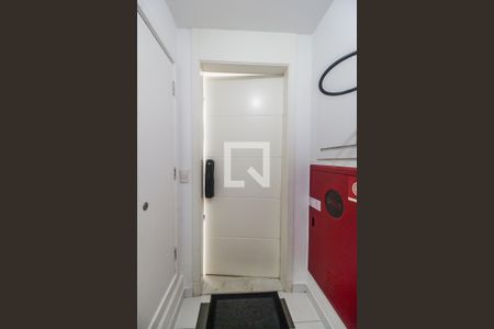 Hall de entrada de apartamento para alugar com 3 quartos, 243m² em Alphaville Industrial, Barueri
