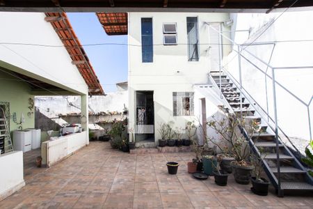 Quintal de casa à venda com 3 quartos, 290m² em Santa Monica, Belo Horizonte