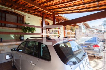 Garagem de casa à venda com 3 quartos, 290m² em Santa Monica, Belo Horizonte