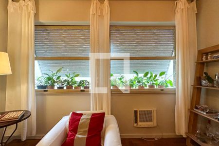 Sala de apartamento à venda com 3 quartos, 105m² em Leblon, Rio de Janeiro