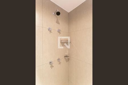 Banheiro de kitnet/studio à venda com 1 quarto, 24m² em Vila Olímpia, São Paulo