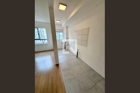 Cozinha de apartamento à venda com 2 quartos, 50m² em Morro Santana, Porto Alegre
