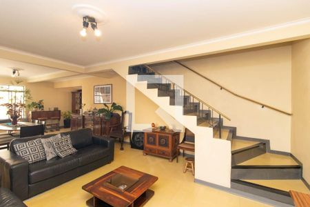 Sala de casa à venda com 5 quartos, 201m² em Vila Mazzei, São Paulo