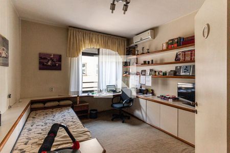 Quarto 1 de apartamento à venda com 3 quartos, 180m² em Higienópolis, São Paulo
