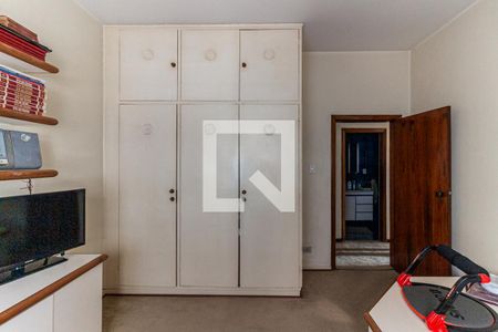 Quarto 1 de apartamento à venda com 3 quartos, 180m² em Higienópolis, São Paulo