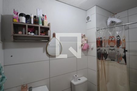 Banheiro de apartamento à venda com 2 quartos, 50m² em Olaria, Canoas