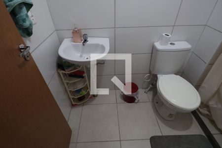 Banheiro de apartamento à venda com 2 quartos, 50m² em Olaria, Canoas