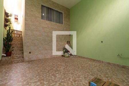 Garagem de casa à venda com 5 quartos, 250m² em Jardim Penha, São Paulo