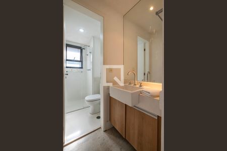 Banheiro de apartamento para alugar com 2 quartos, 50m² em Sumarezinho, São Paulo