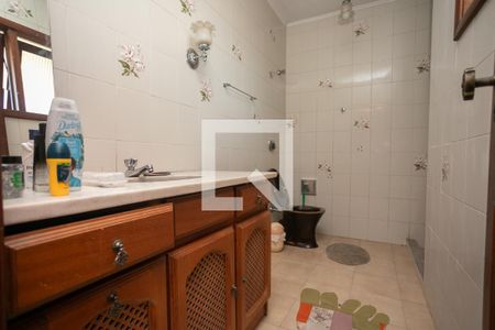 Banheiro da Suite de casa à venda com 5 quartos, 700m² em Jardim Carvalho, Porto Alegre