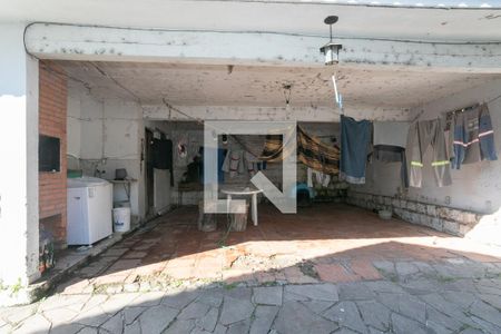 Garagem de casa à venda com 5 quartos, 700m² em Jardim Carvalho, Porto Alegre