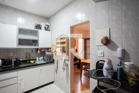 Cozinha de apartamento à venda com 3 quartos, 98m² em Calafate, Belo Horizonte