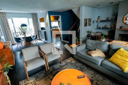 Sala de casa de condomínio à venda com 3 quartos, 343m² em Vila Andrade, São Paulo