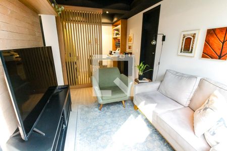Sala de TV de casa de condomínio à venda com 3 quartos, 343m² em Vila Andrade, São Paulo