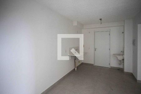 Sala/Cozinha de apartamento para alugar com 2 quartos, 35m² em Vila Graciosa, São Paulo