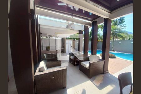Casa à venda com 5 quartos, 429m² em Barra da Tijuca, Rio de Janeiro