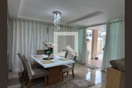 Casa à venda com 5 quartos, 320m² em Recreio dos Bandeirantes, Rio de Janeiro